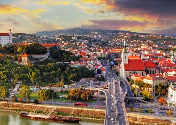 法国文华旅行社 mandarin voyages 东欧神秘的五抹彩 波奥捷匈五国游