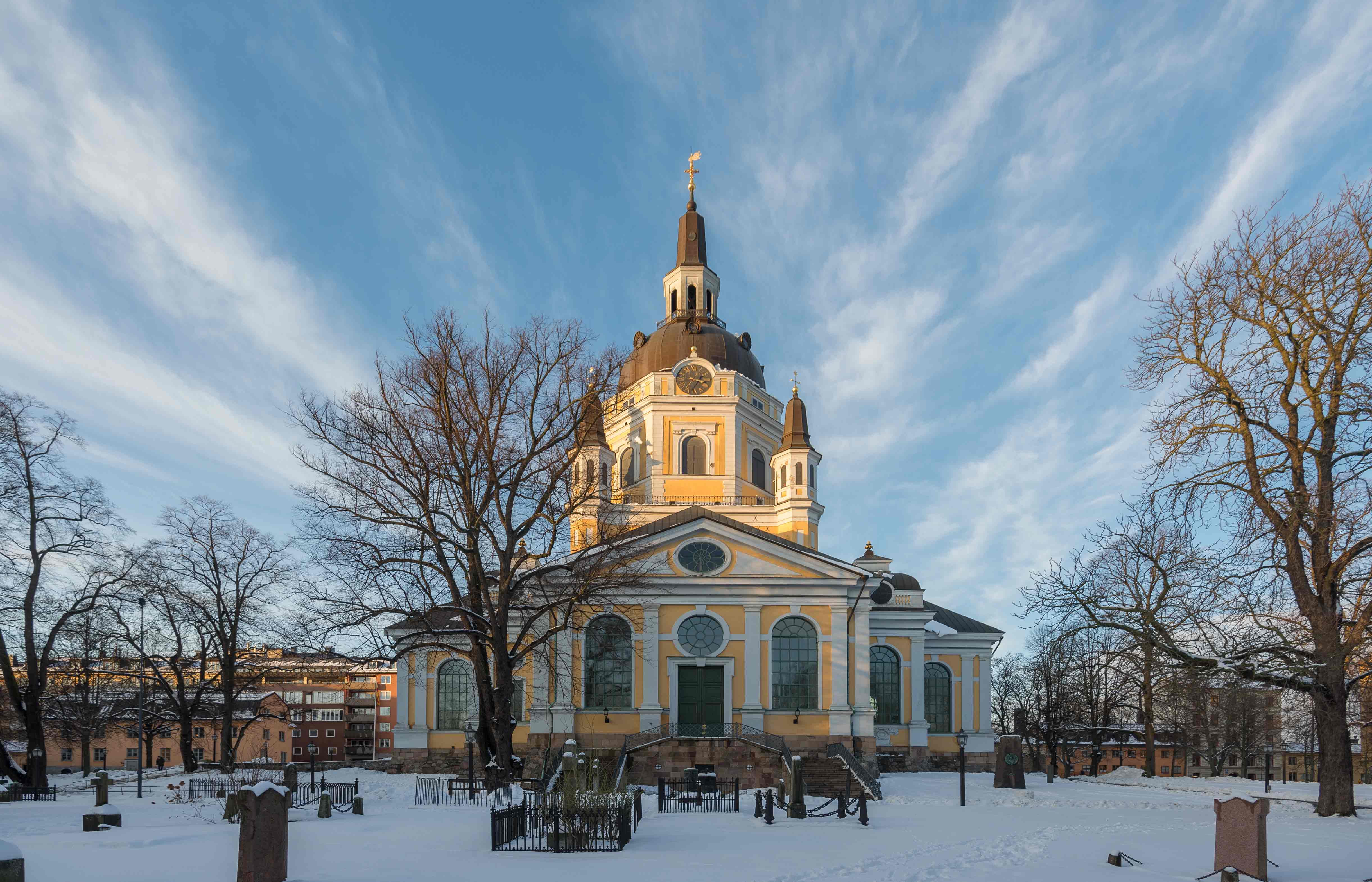 法国文华旅行社 mandarin voyages 瑞典 芬兰 入住极光营地 圣诞老人村 破冰轮冰浮 雪地摩托 雪橇探险 基律纳冰旅馆等超多极地冰雪项目