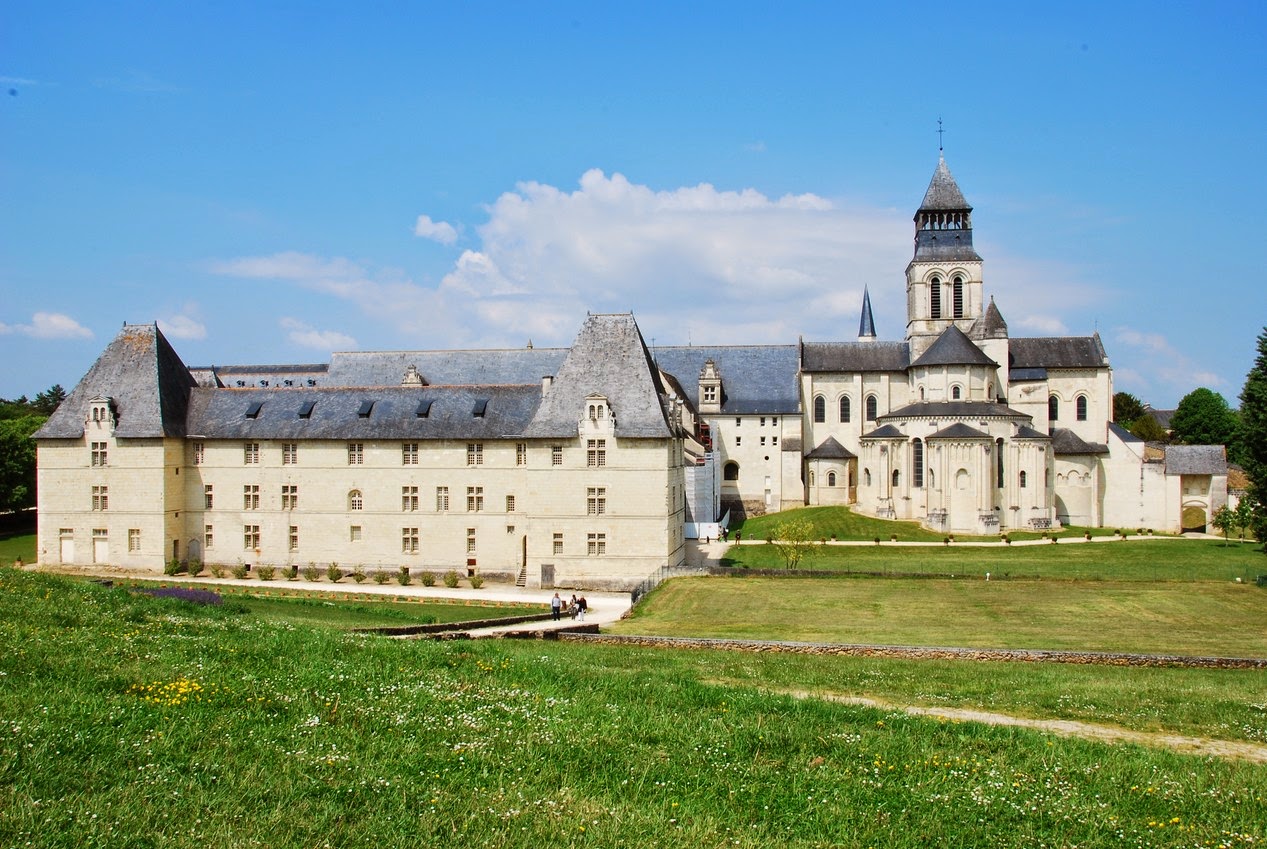 普瓦提耶（Poitiers）-Fontevraud 王家修道院